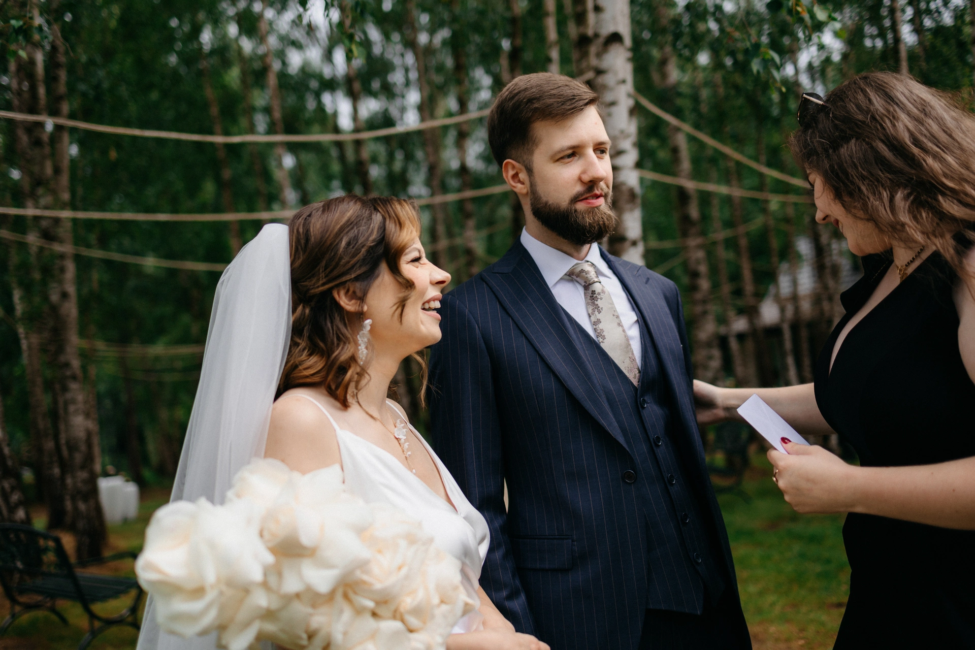 ślub w gongolina event garden para młoda w ogrodzie