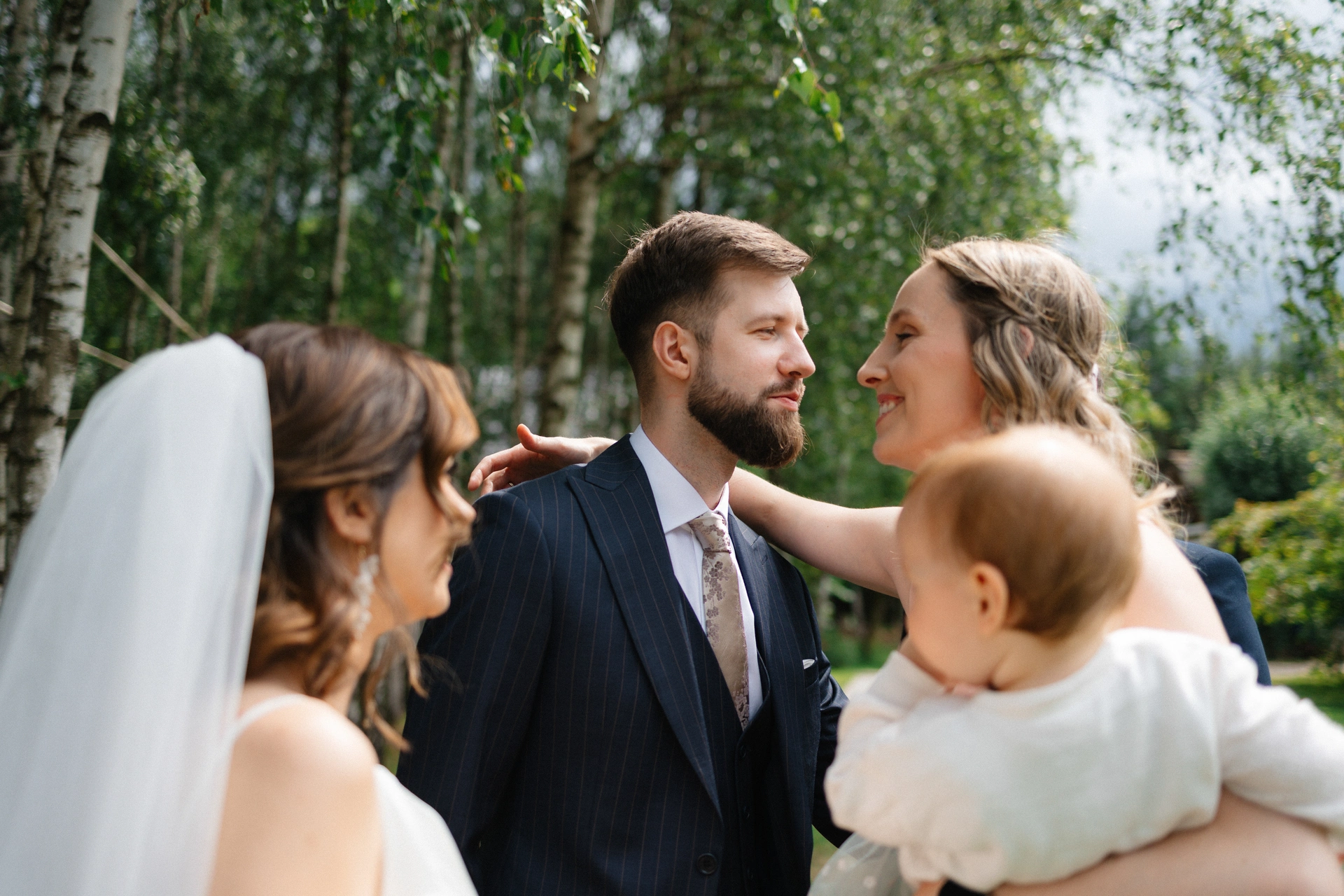 ślub w gongolina event garden para młoda podczas życzeń