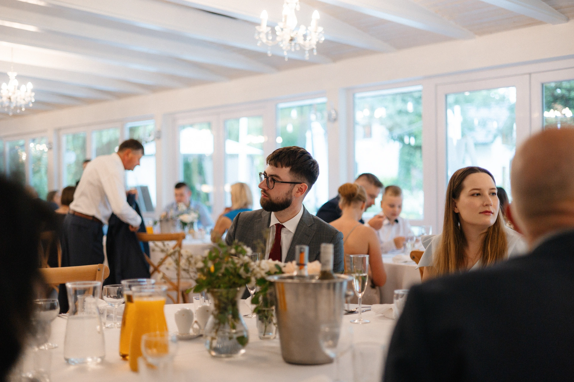 ślub w gongolina event garden okrągłe stoły