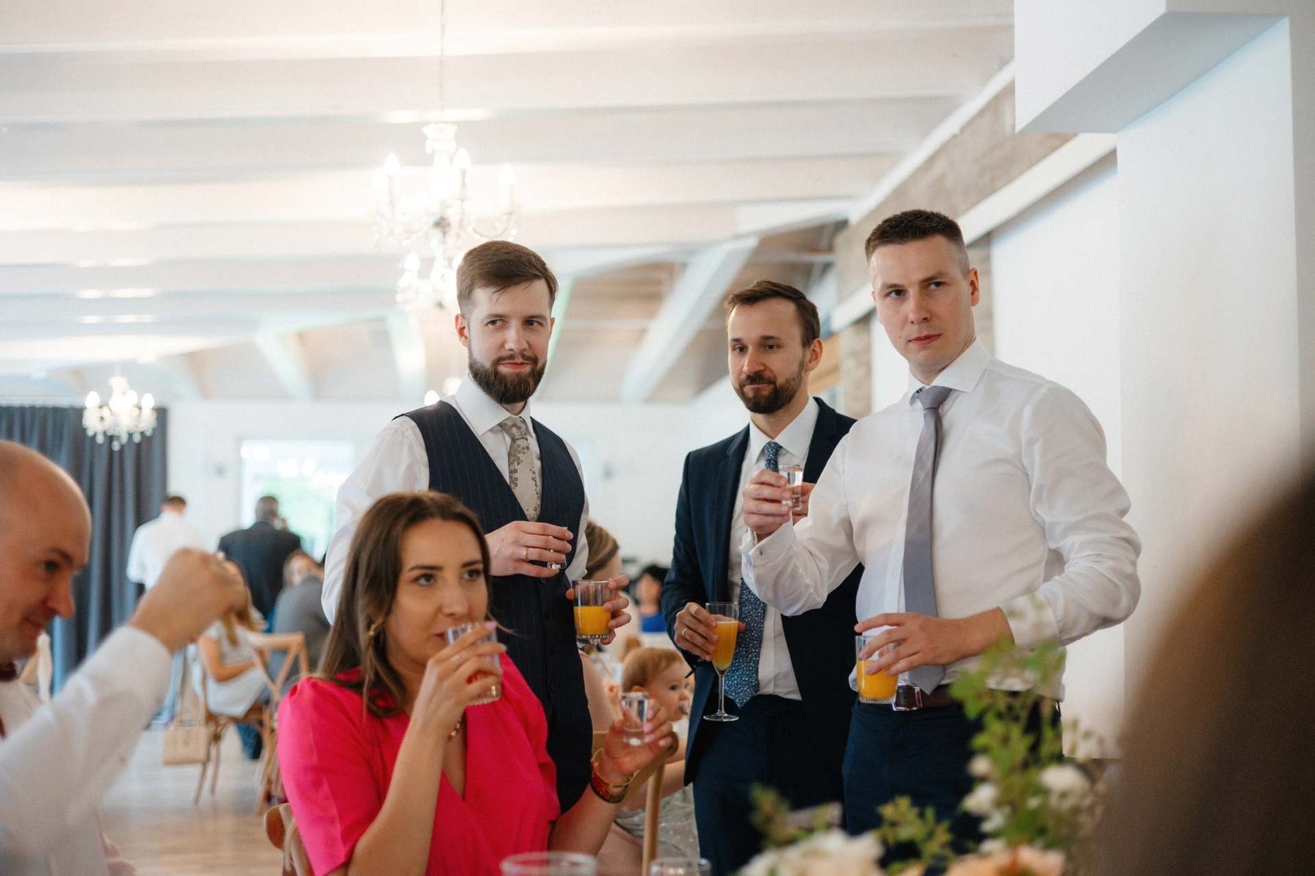 ślub w gongolina event garden toast gości