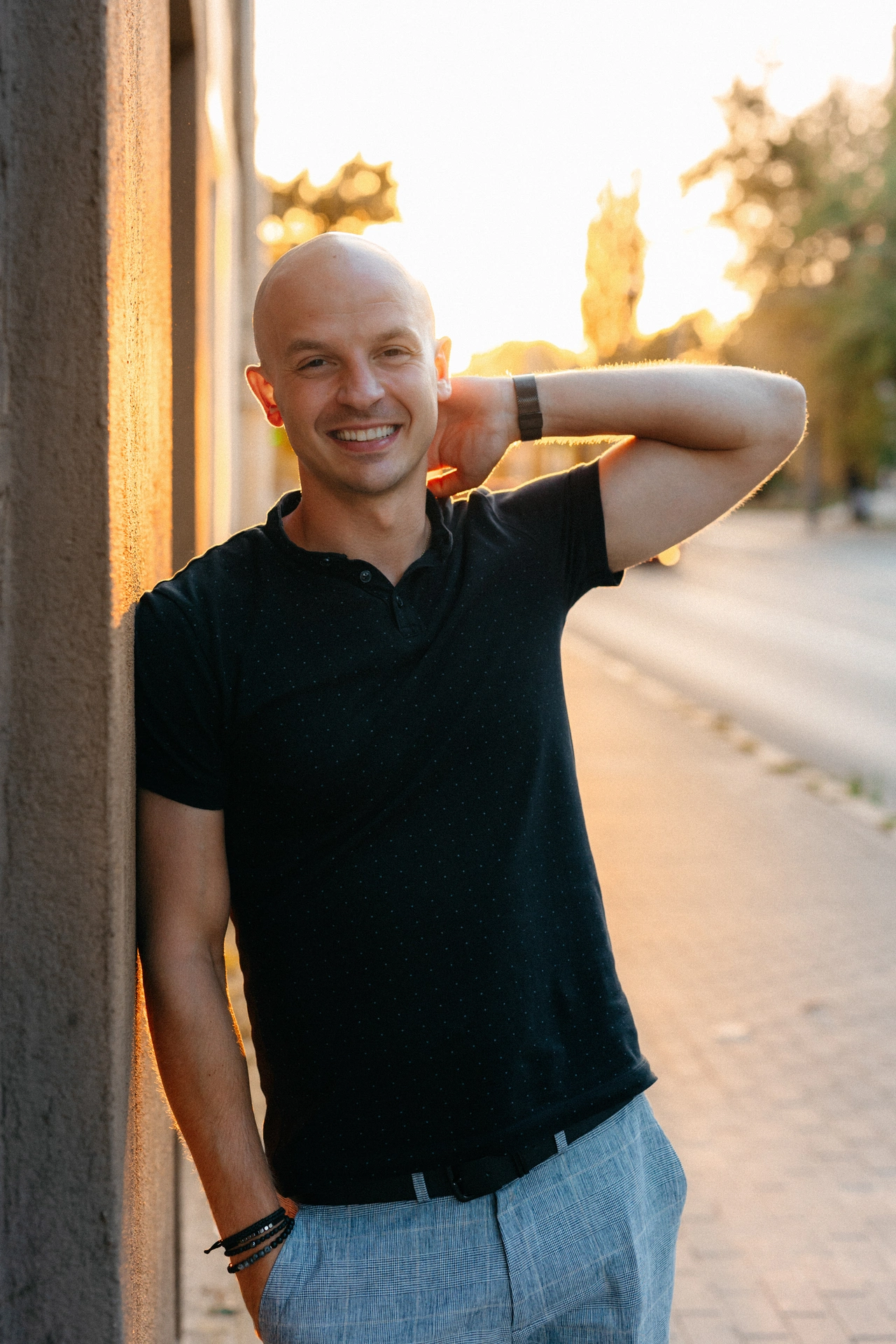 sesja narzeczeńska na bałutach portret mężczyzny