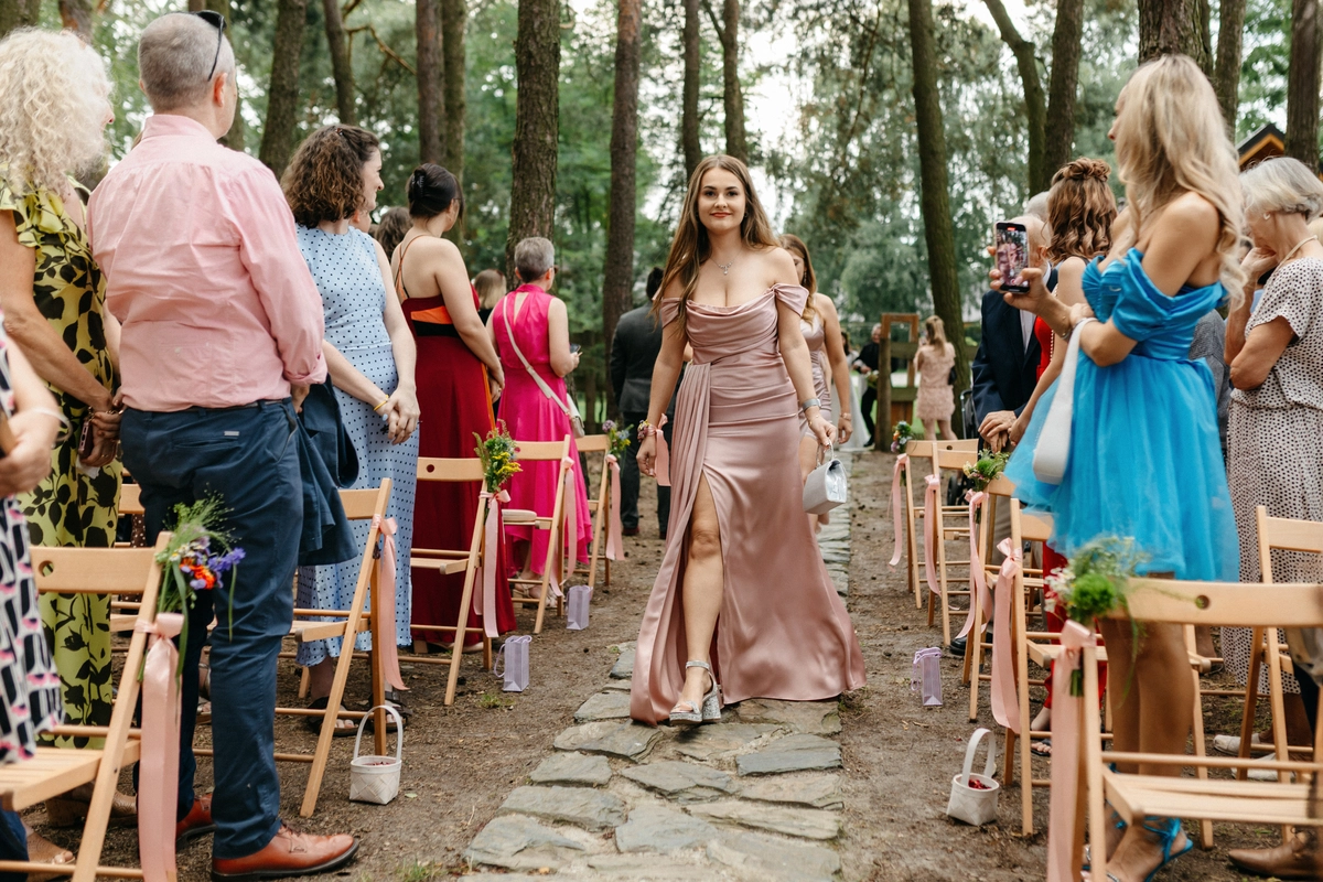 sielsko anielsko druhny na miejscu ceremonii