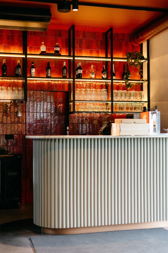 Janowie miesce spotkań, bar w sali weselnej